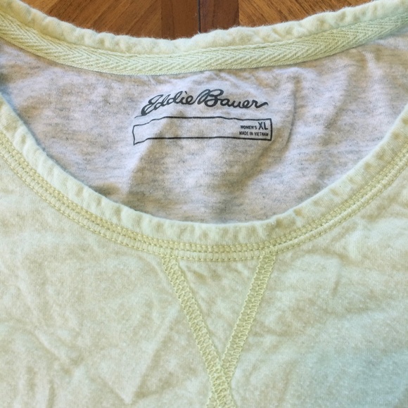 Eddie Bauer Green 3/4 Sleeve Pocket Tee - Picture 3 of 3